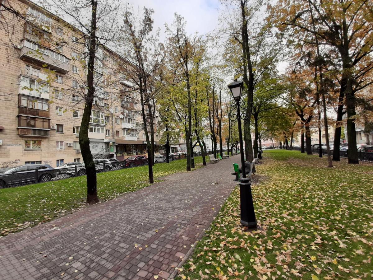 Апартаменты Marin в самом центре Харків Екстер'єр фото